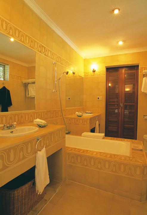 碧桂园凤凰城大酒店卫生间设计图